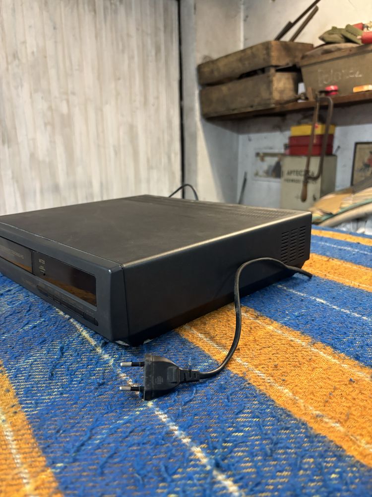 Mangetowid retro hitachi PRL