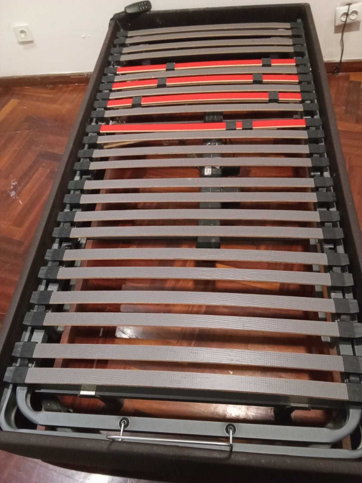 Cama articulada, levantamento cabeça e pés