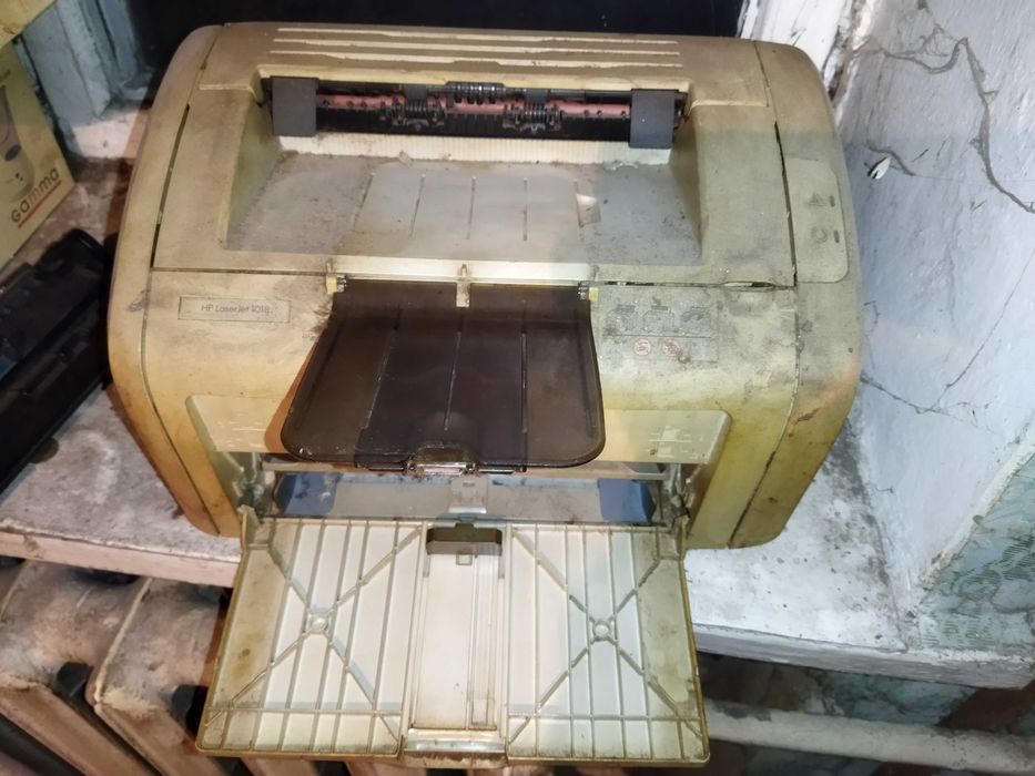 Принтер HP Laser Jet 1018