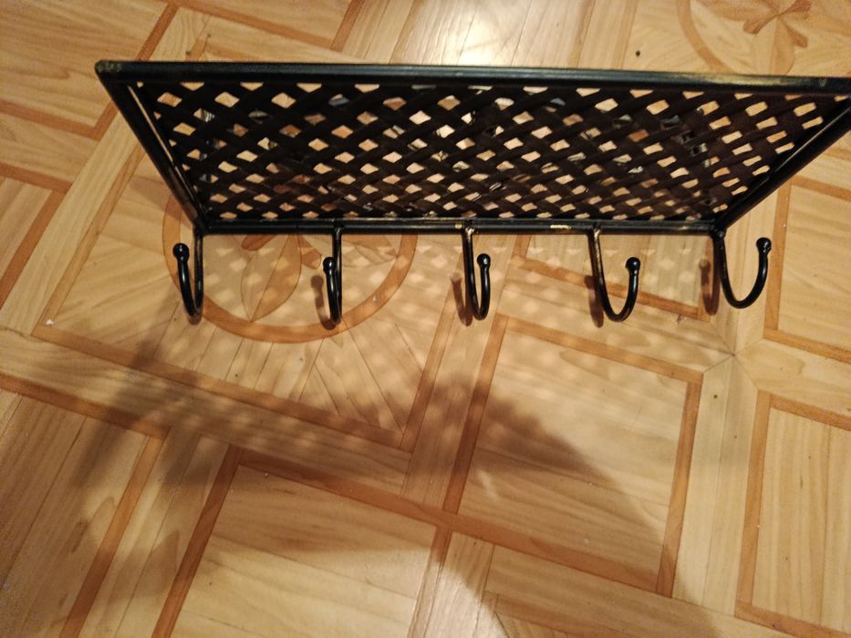 Wieszak na ubrania do przedpokoju