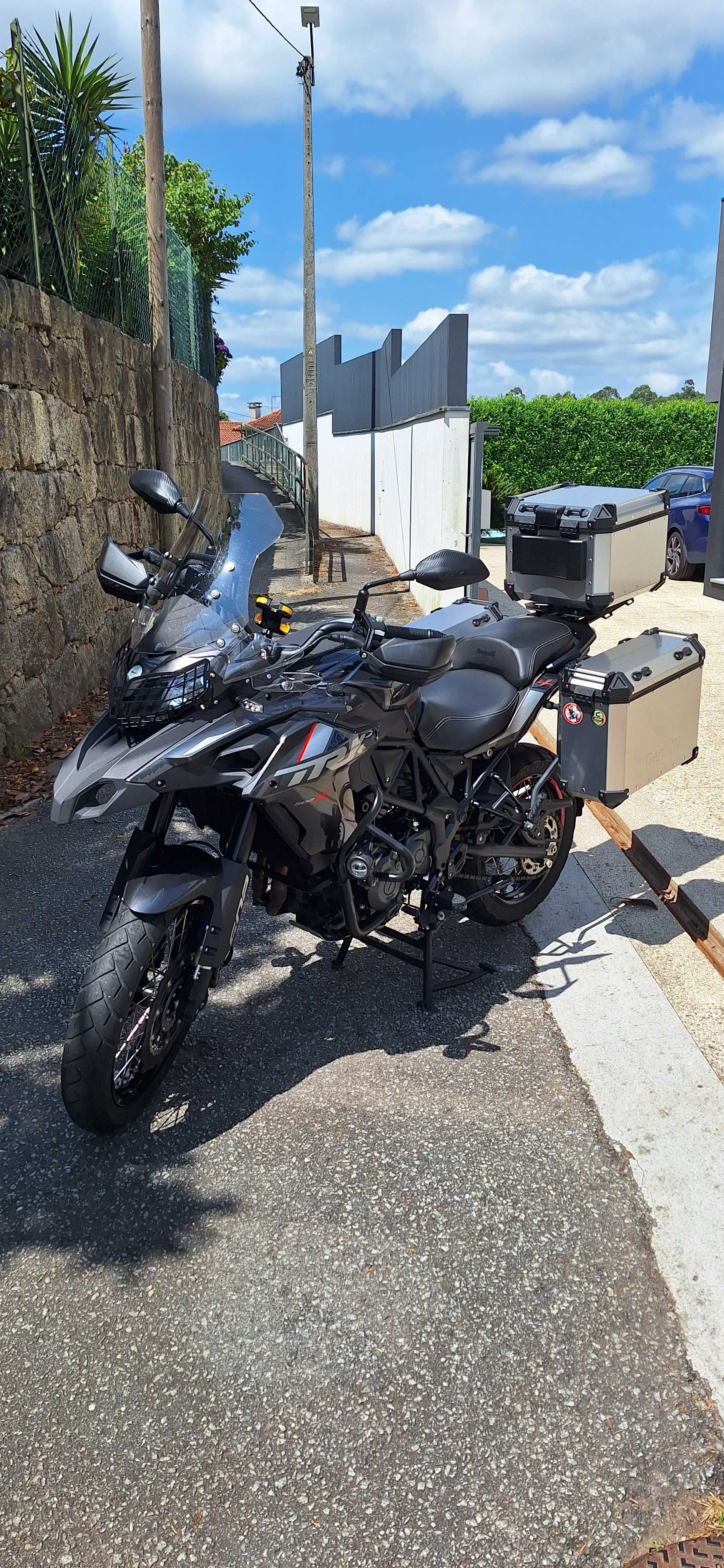 Benelli TRK 502X