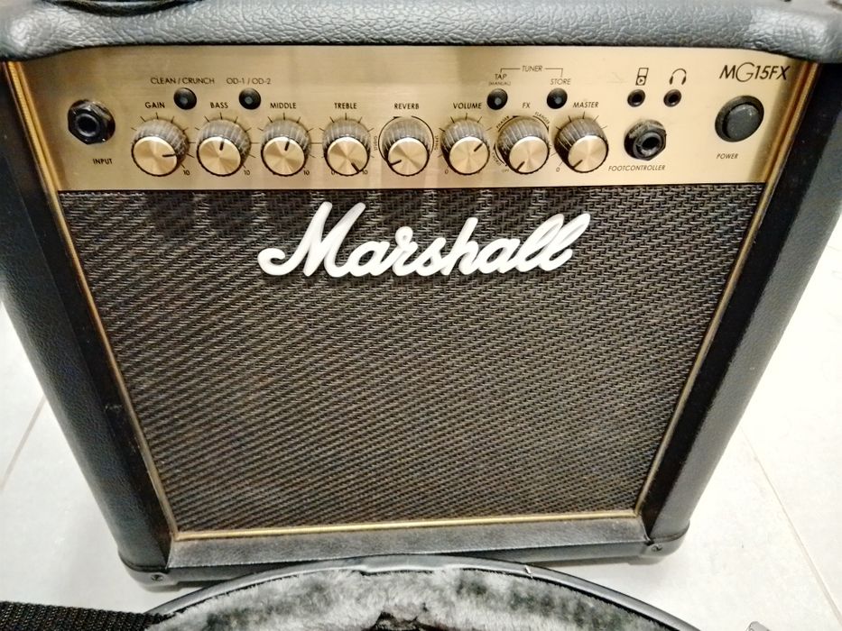 Conjunto guitarra Epiphone Les Paul e amplificador Marshall