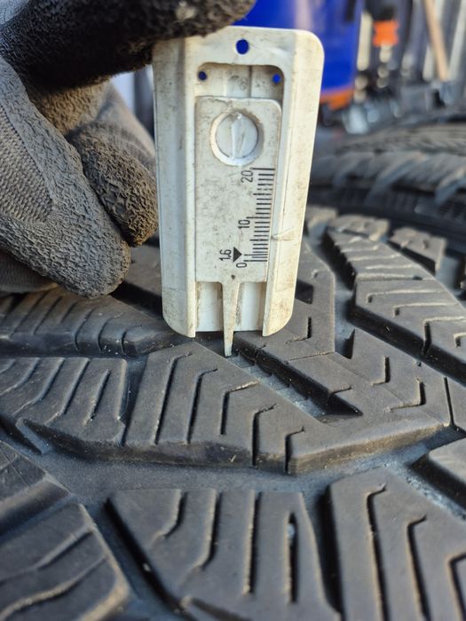235/45r18 Kormoran