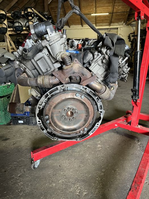 Двигун Mercedes E211 3.0 CDI OM642