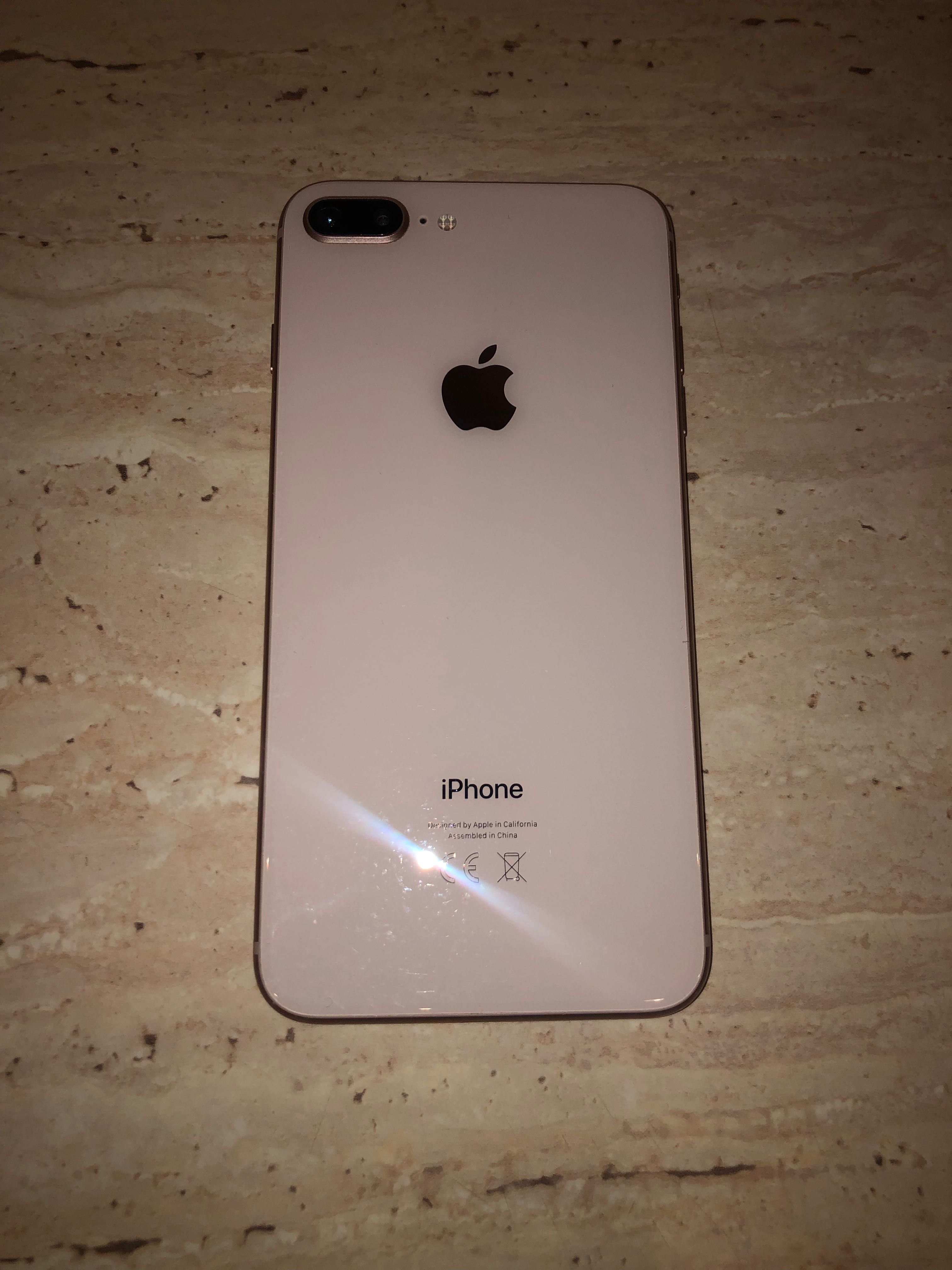 iPhone 8 Plus Nowy , Bez blokad , Polska dystrybucja , kolor złoty