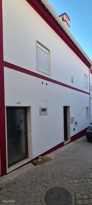 Moradia T3 em centro Histórico  Arronches