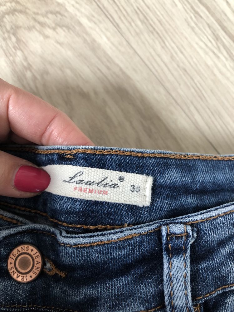 Rurki Laulia ciemniejszy jeans rozmiar 38