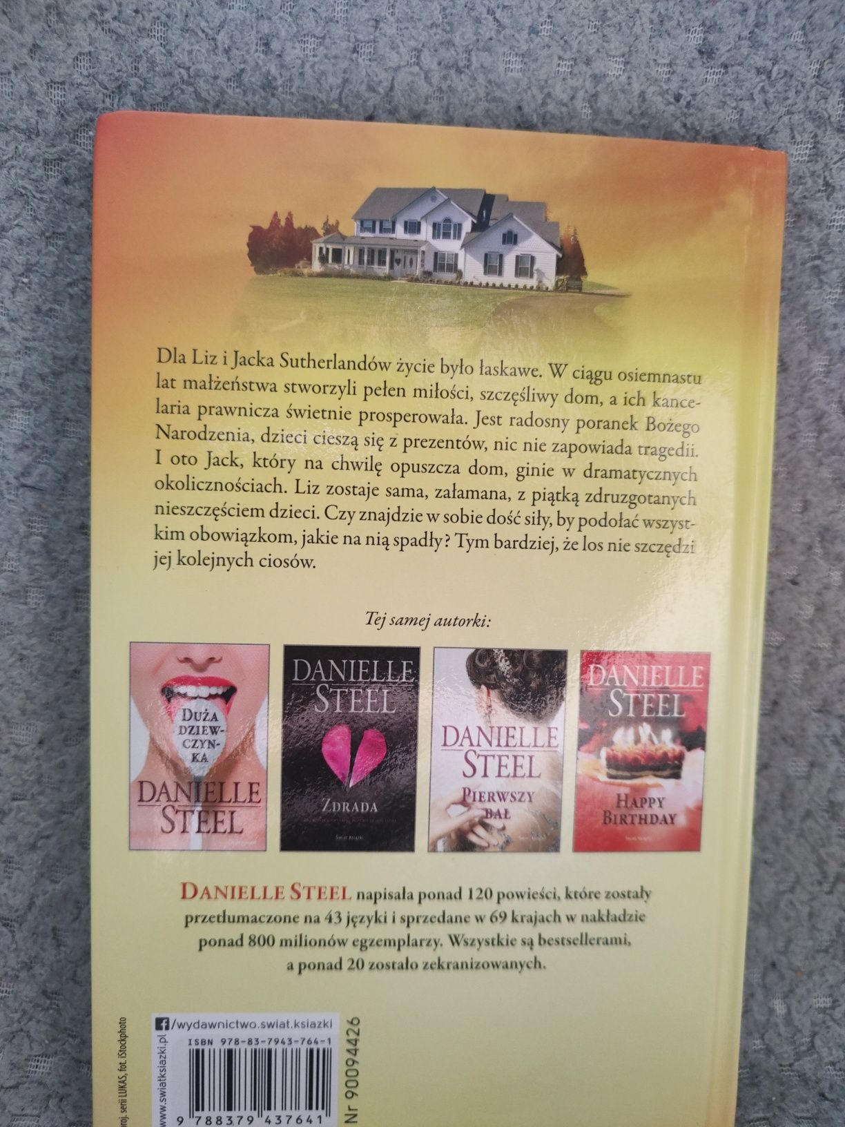 Książka Danielle Steel "Dom przy Hope Street"