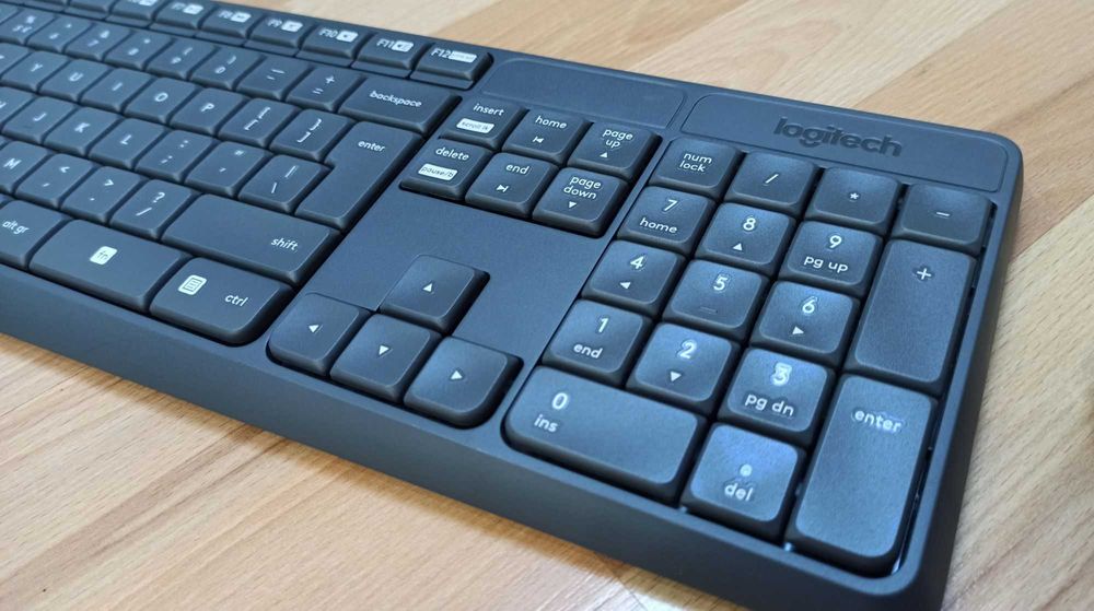Zestaw klawiatura i mysz bezprzewodowa Logitech MK235