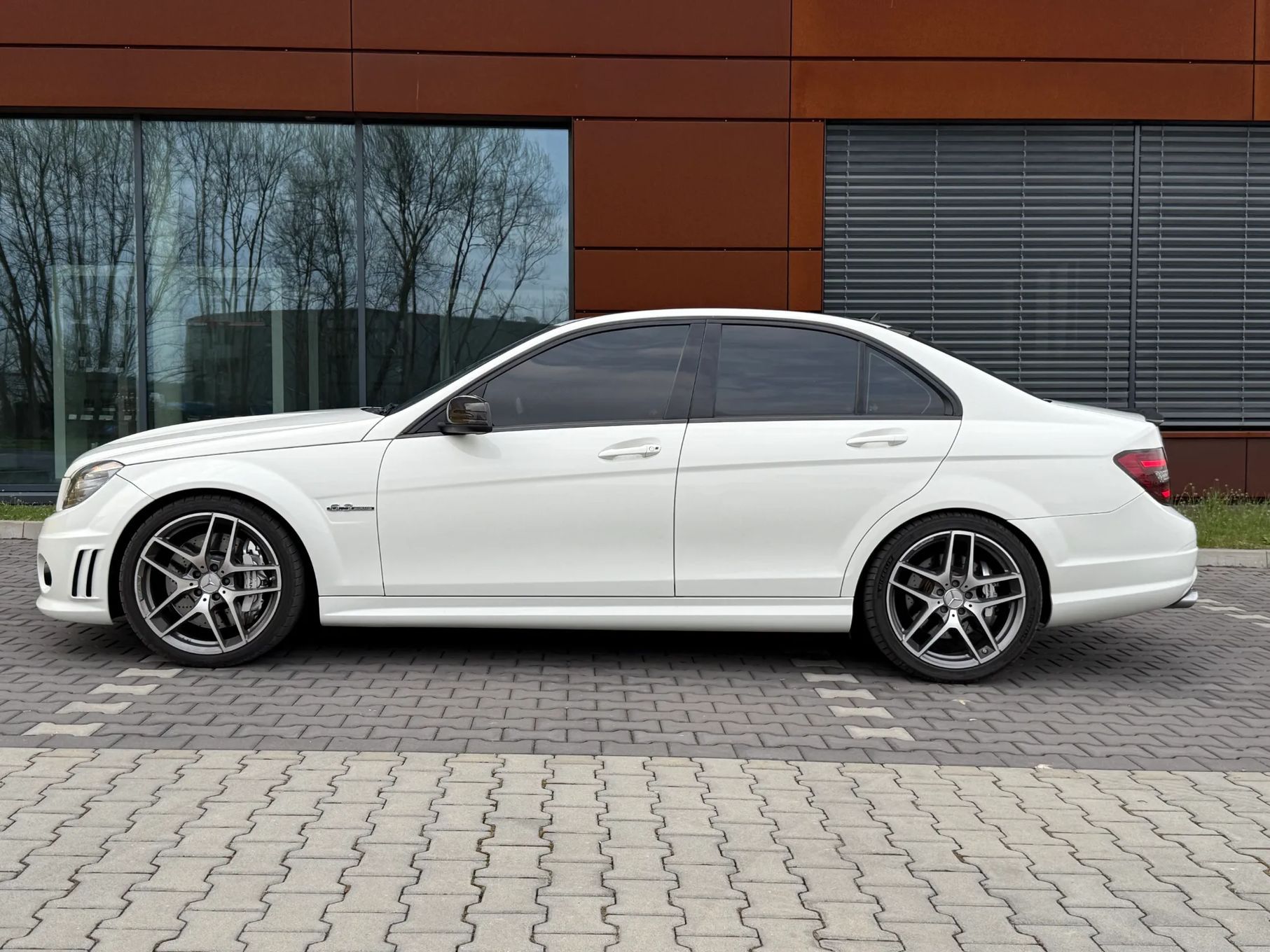 Mercedes-Benz Klasa C C63 AMG Kamera Fotele pikowane, Harman Kardon, Bluetooth