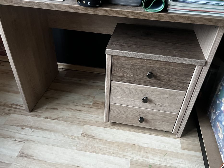 Biurko + szafka 3 szuflady. Diesel