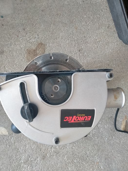 Bruzdownica komplet jak nowa 2900W, mało używana.