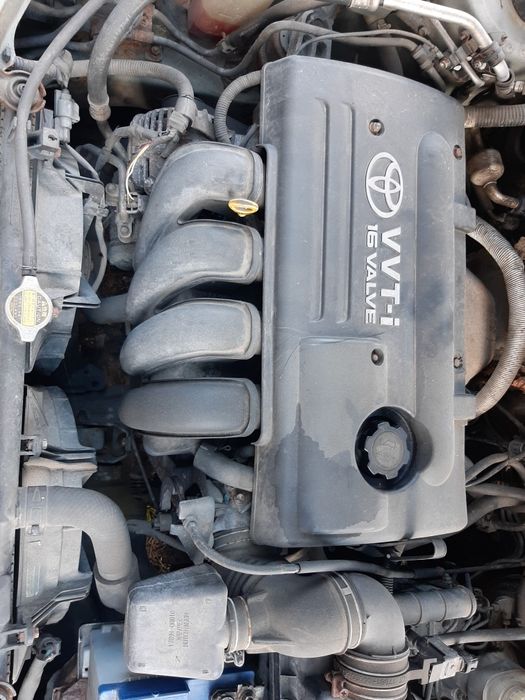 Silnik toyota Avensis  1,8b ze skrzynią.