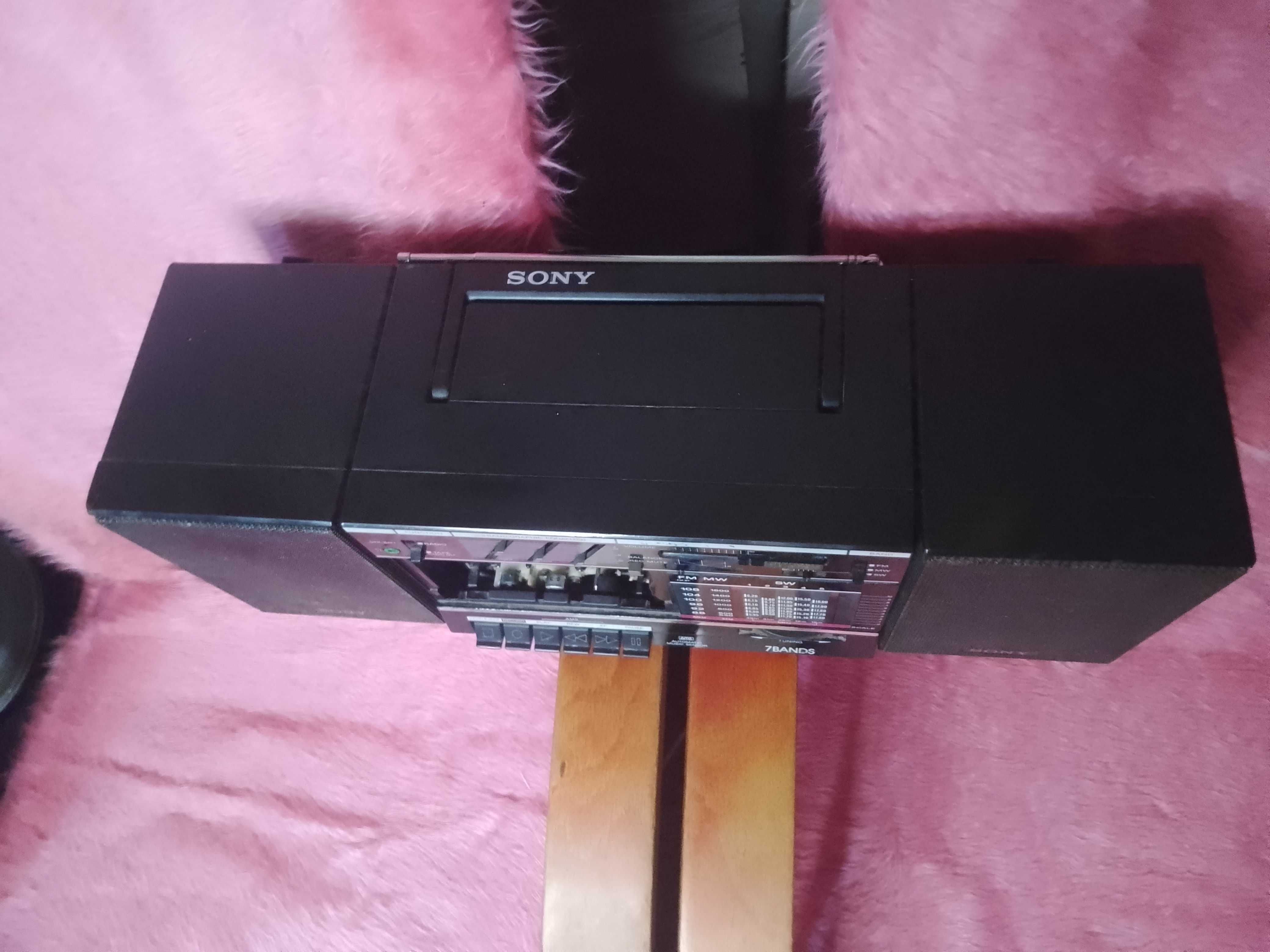 UNIKAT.Retro.Radiomagnetofon BOOMBOX SONY CFS-3000MK II
