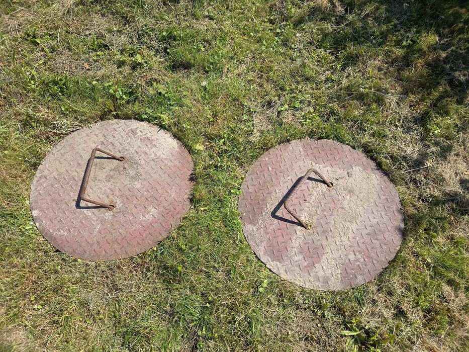 Metalowa pokrywa szamba / studni / włazu 74 cm