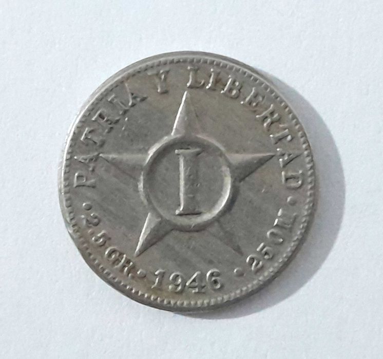 Moedas antigas: Cuba - 1 centavo 1946 / África do Sul- 5 cêntimos 1965