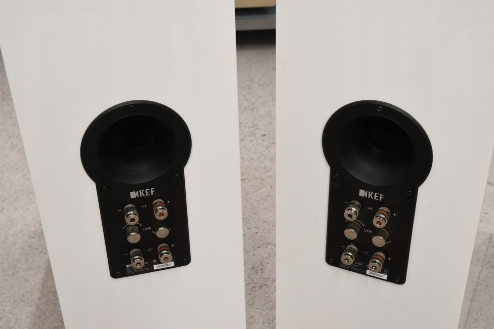 Kolumny podłogowe stereo KEF R700 białe w perfekcyjnym stanie!