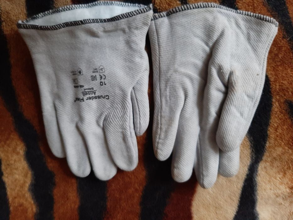 Рукавицы огнеупорные