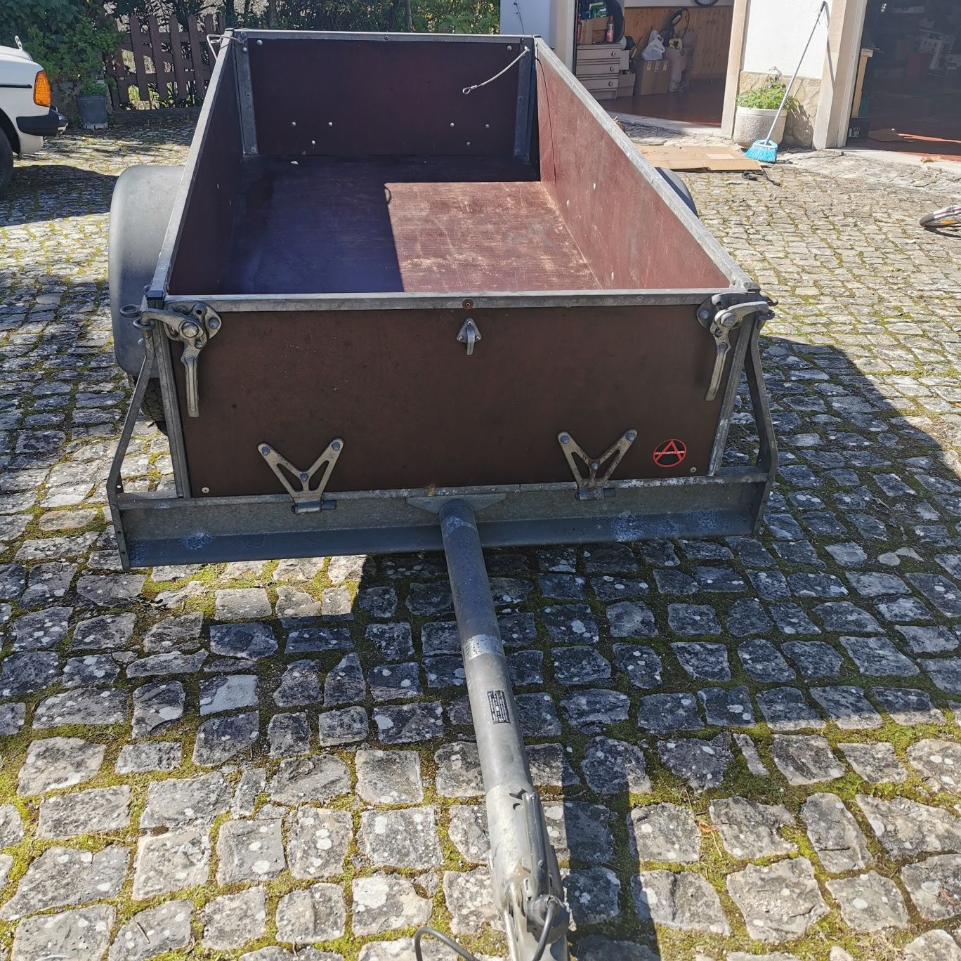 Reboque alemão de 600 kg
