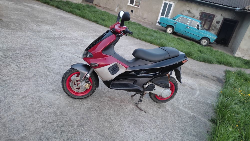 Продам скутер Gilera runner 50