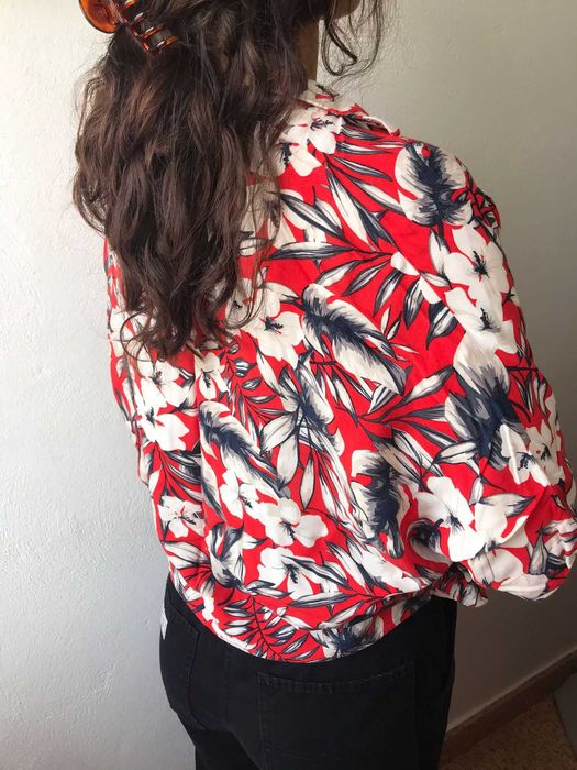 Camisa curta vermelha