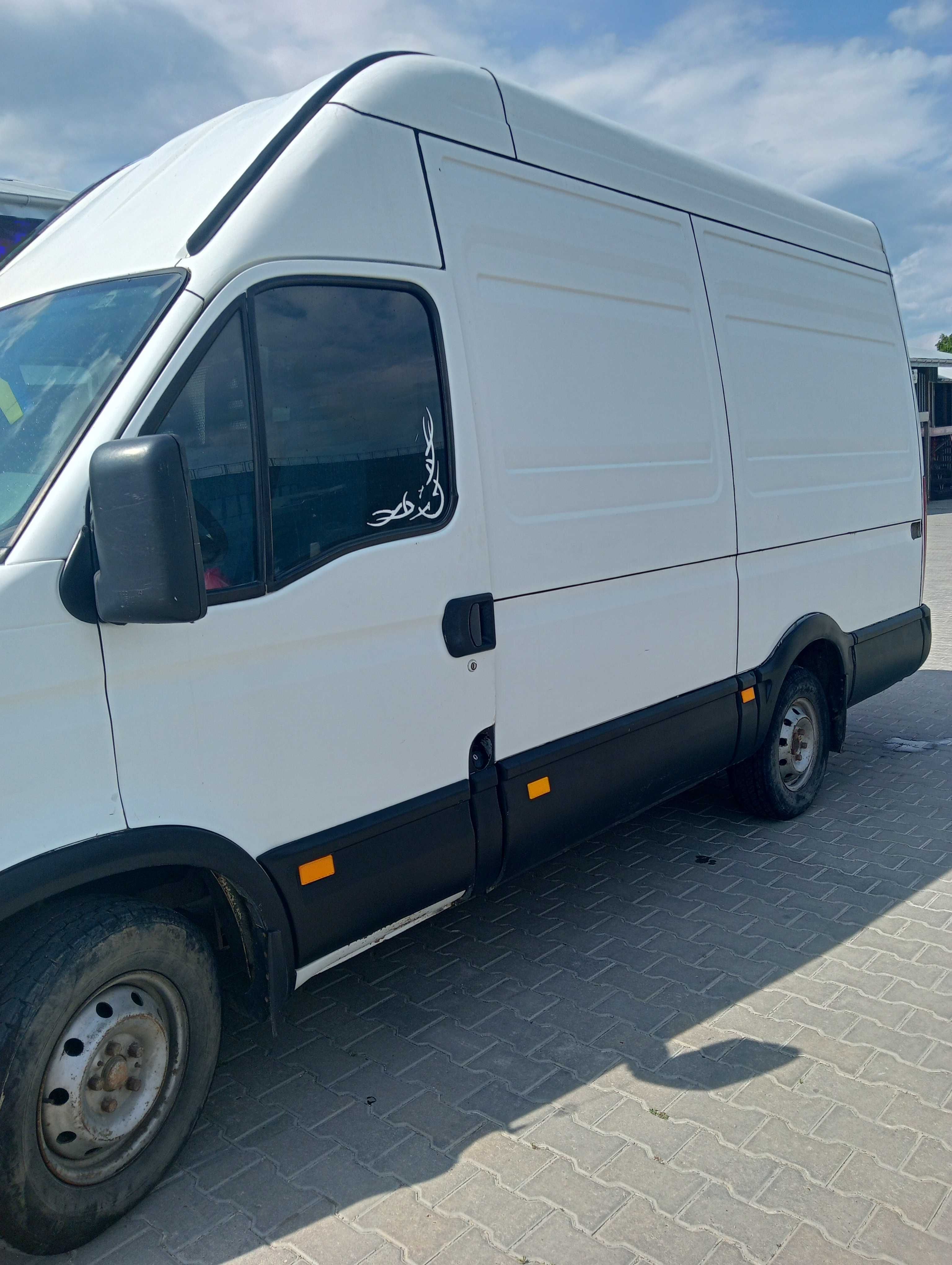 В продажу Iveco35s13