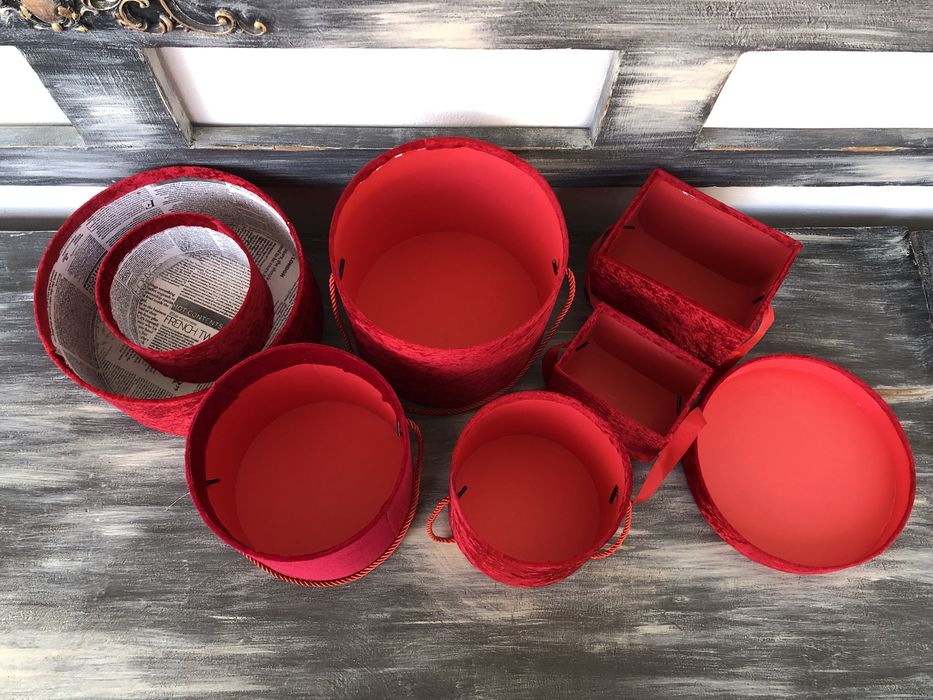 Подарункова коробка кругла, коробка шляпна