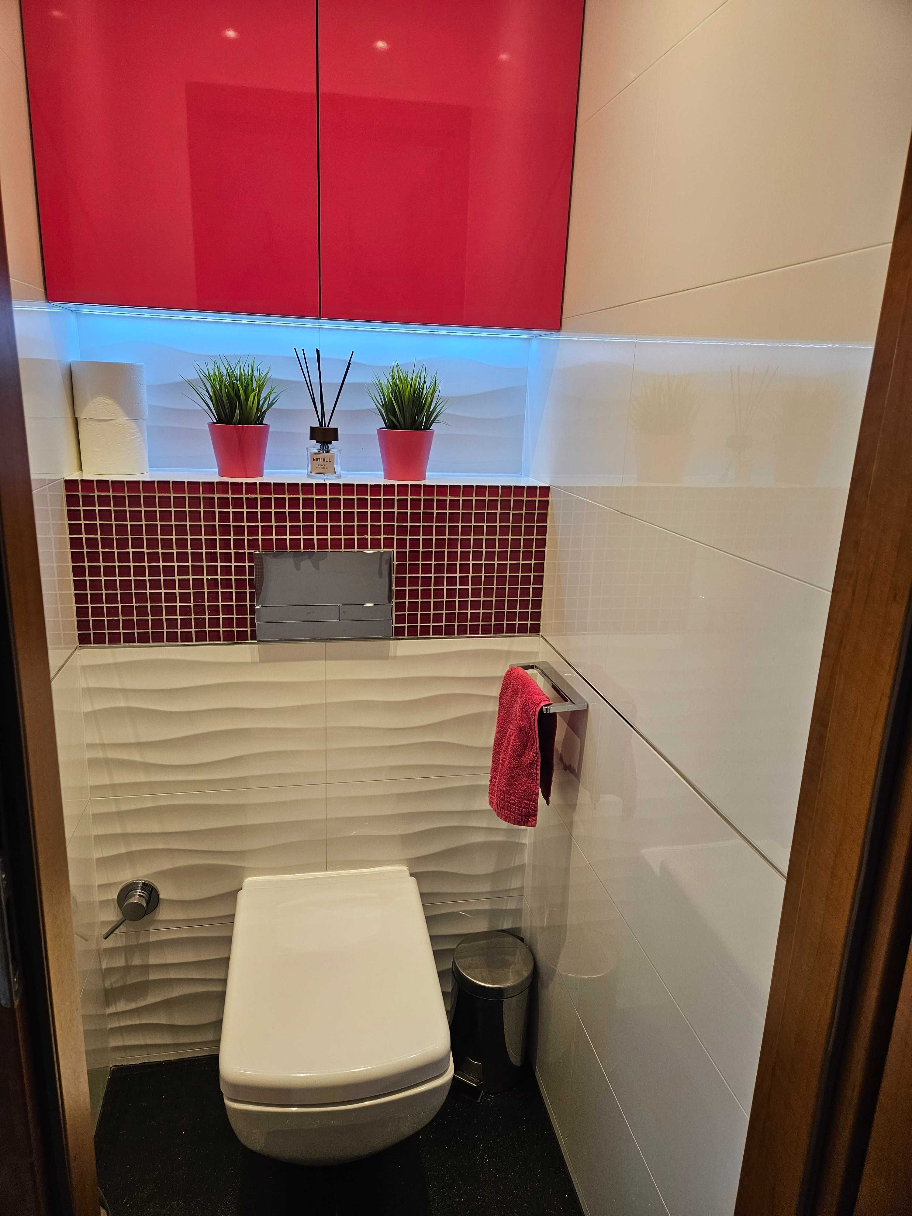Sprzedamy mieszkanie 3-pokojowe z balkonem po remoncie w Redzikowie
