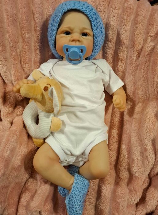 Boneca reborn 45cm.Artigo novo