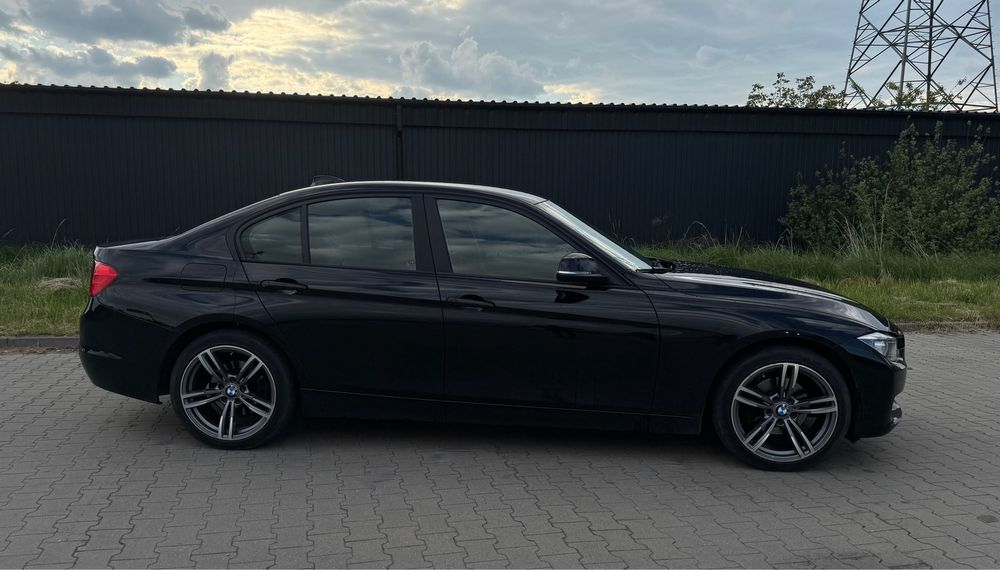 BMW Seria 3 F30 Polski salon