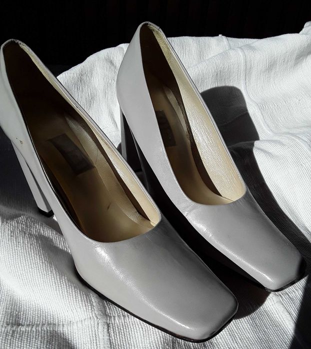 Sapatos cinzentos smi novos 35