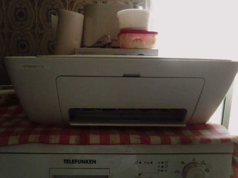 Impressora HP deskjet 2722e