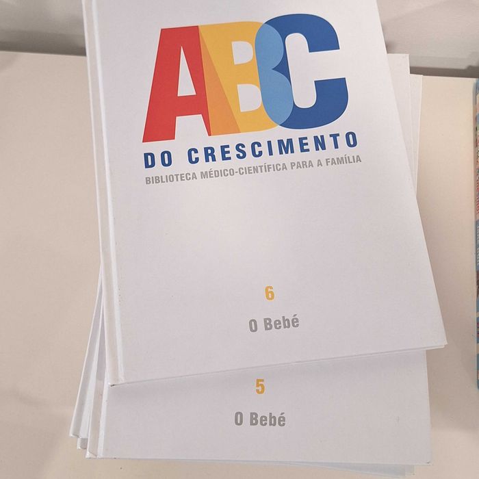 Coleção "ABC do Crescimento" - 21 livros de capa dura com vários temas