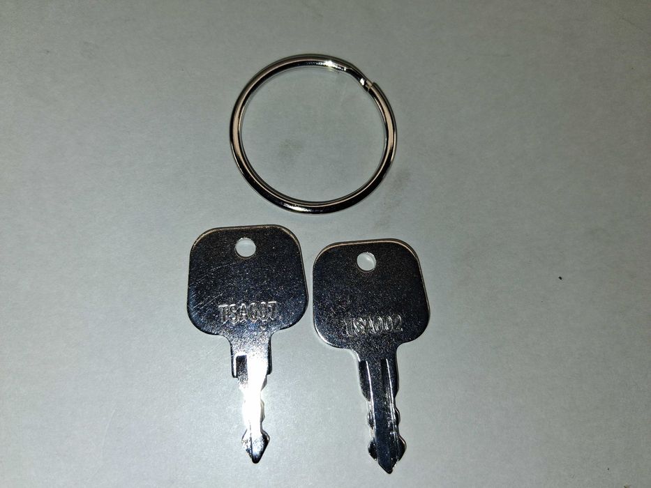 M061 Zestaw 2x Kluczyki Zapasowe Do Szafek Biurkowych GSB-402, GSB-407