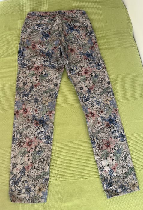 Spodnie damskie kolorowe typu jeans esmara