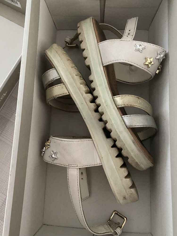 buty dla dziewczynki firmy Geox rozm.31