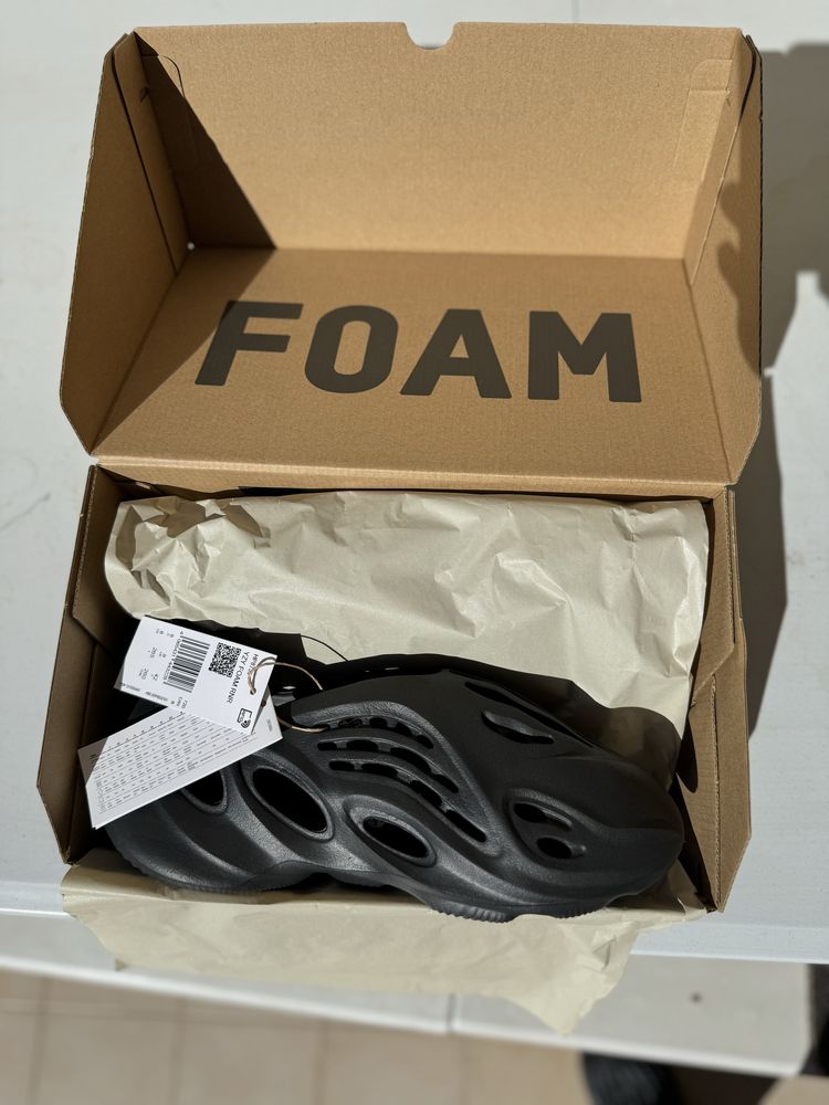 Yeezy Foam RNR Onyx