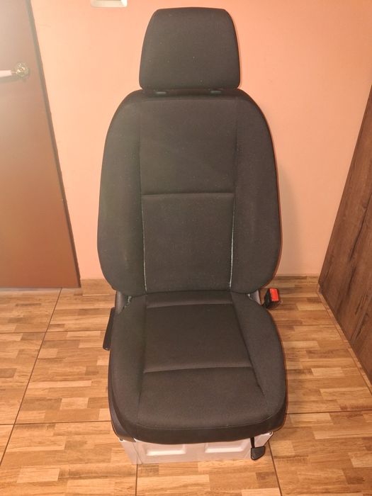Fotel podstawa pasażera prawa pojedyncza Mercedes sprinter  907  910