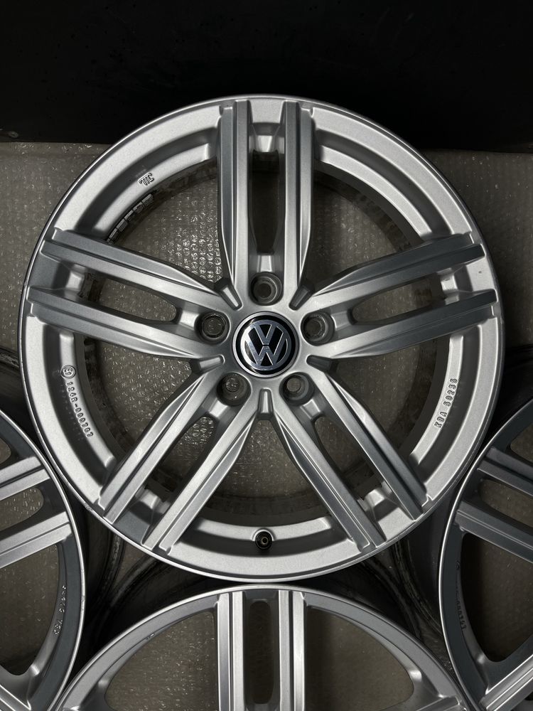 Диски R17 5x112 Et40 7J. Volkswagen Passat B8 B7 B6 Tiguan Jetta Golf