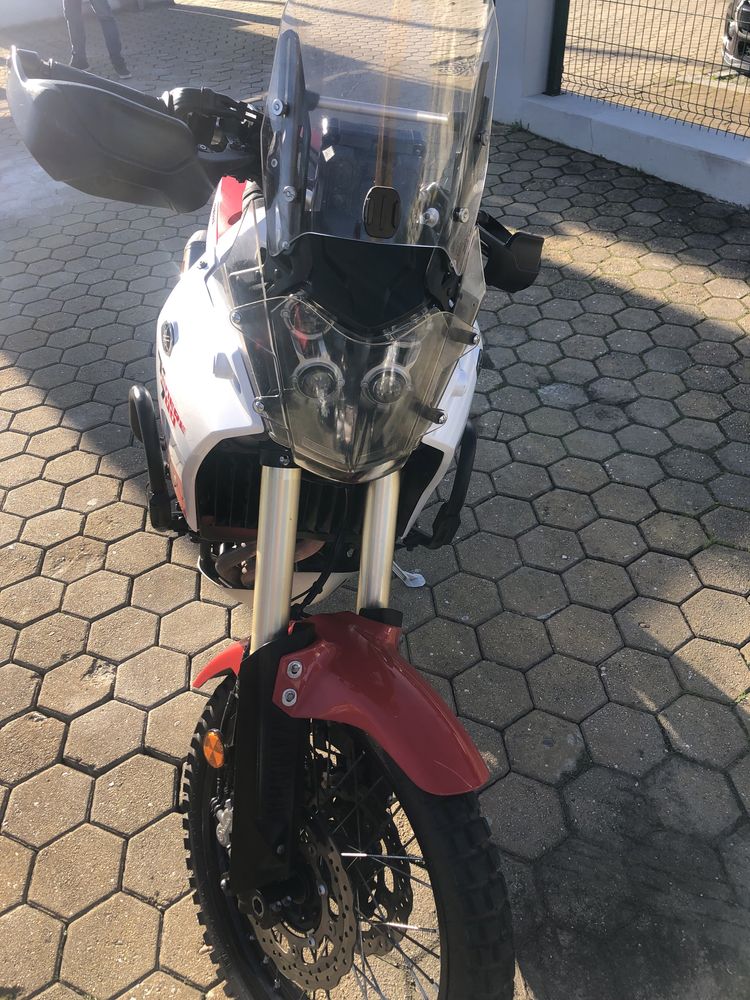 Tenere 700 como nova