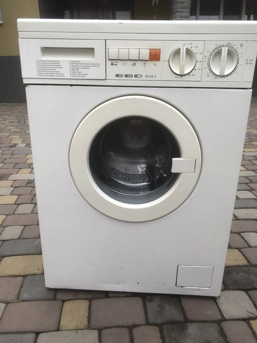 Продам бу пральну машинку E.B.D.