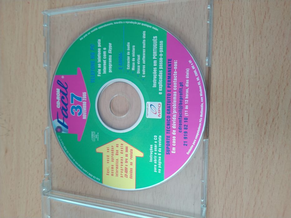 Vários CDs, jogos, música, segurança