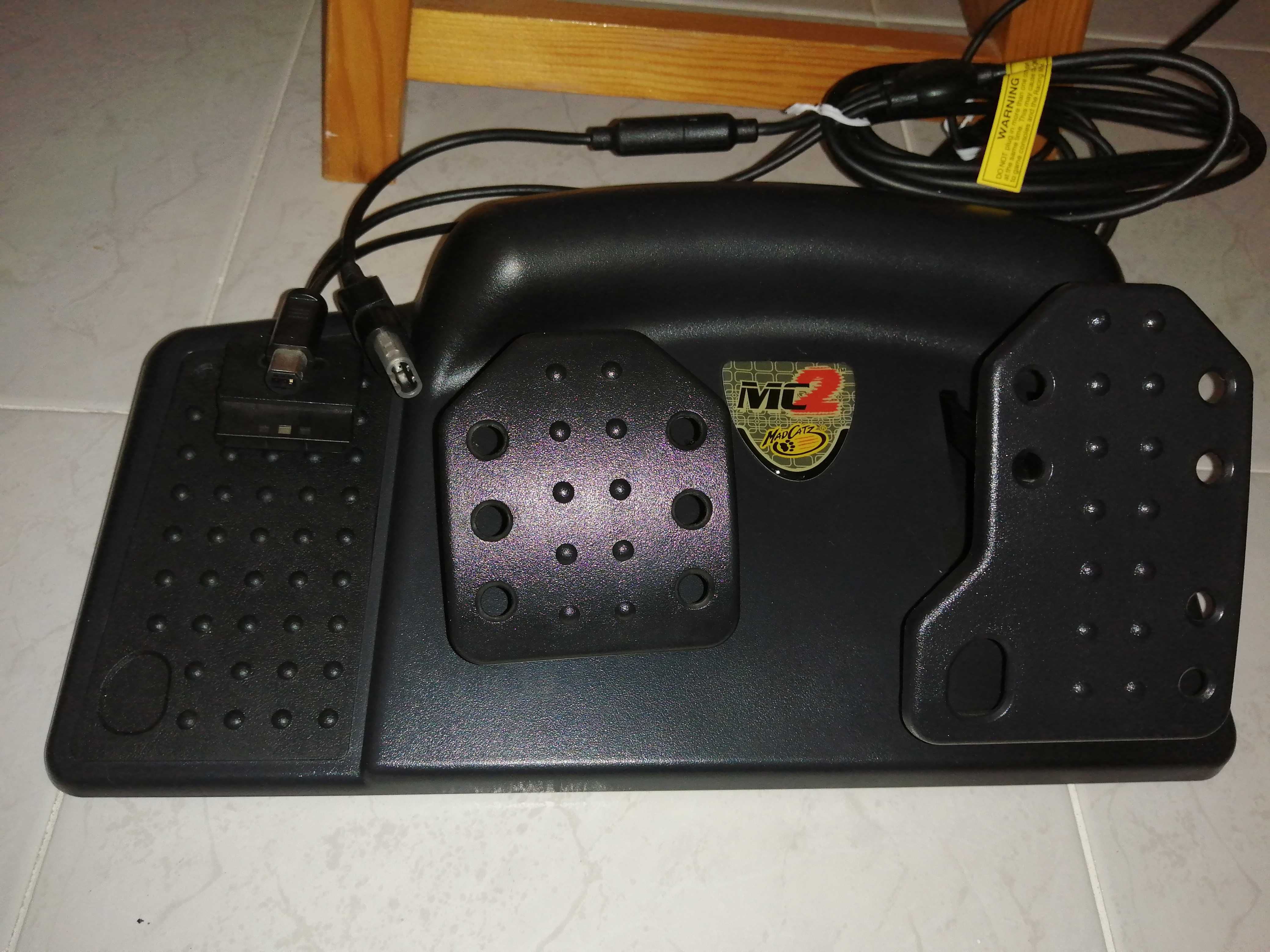 Volante e Pedais MADCATZ