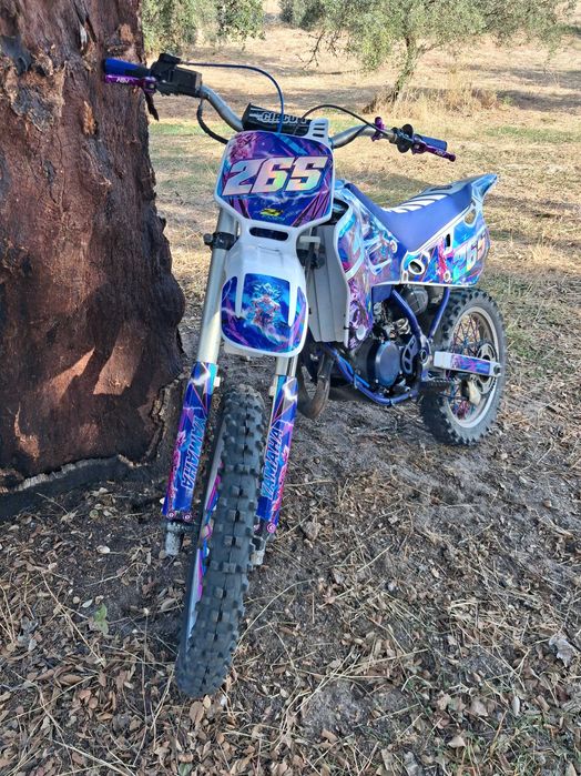 Vendo/ Troco Yz80/85