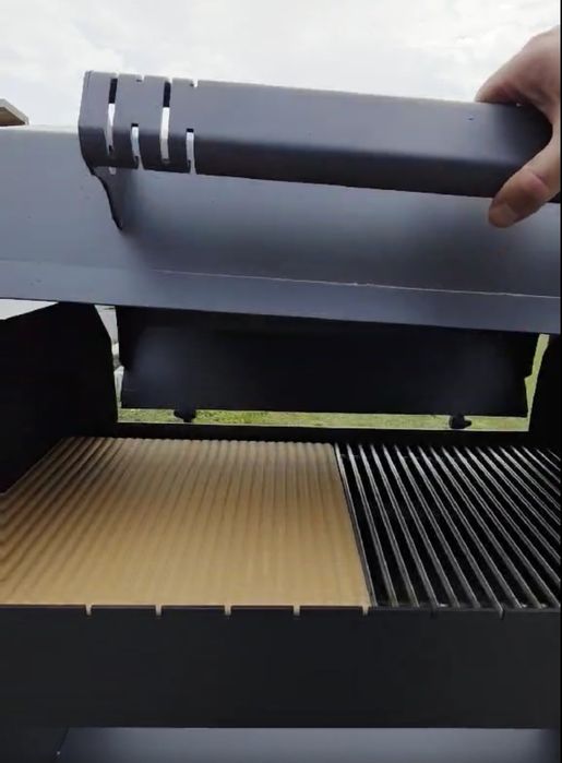 Смокер, мангал, барбекю