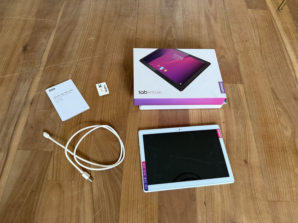 Lenovo Tab M10 HD (2 gen.) – Używany, pęknięta szybka, pełen komplet