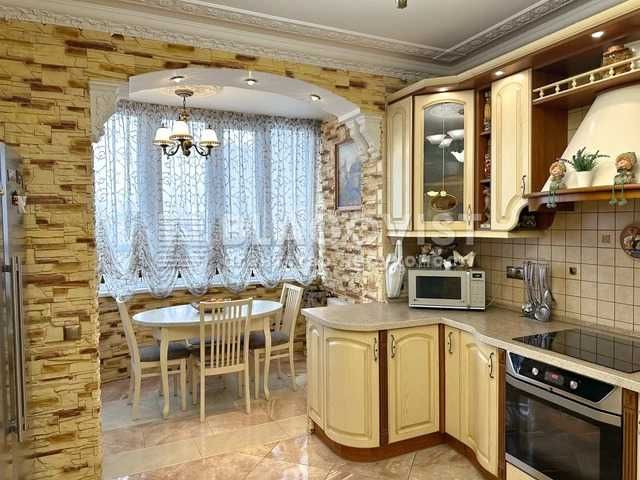 Продаж 4х кімн.квартири, Голосіївський проспект 30б! Деміївська