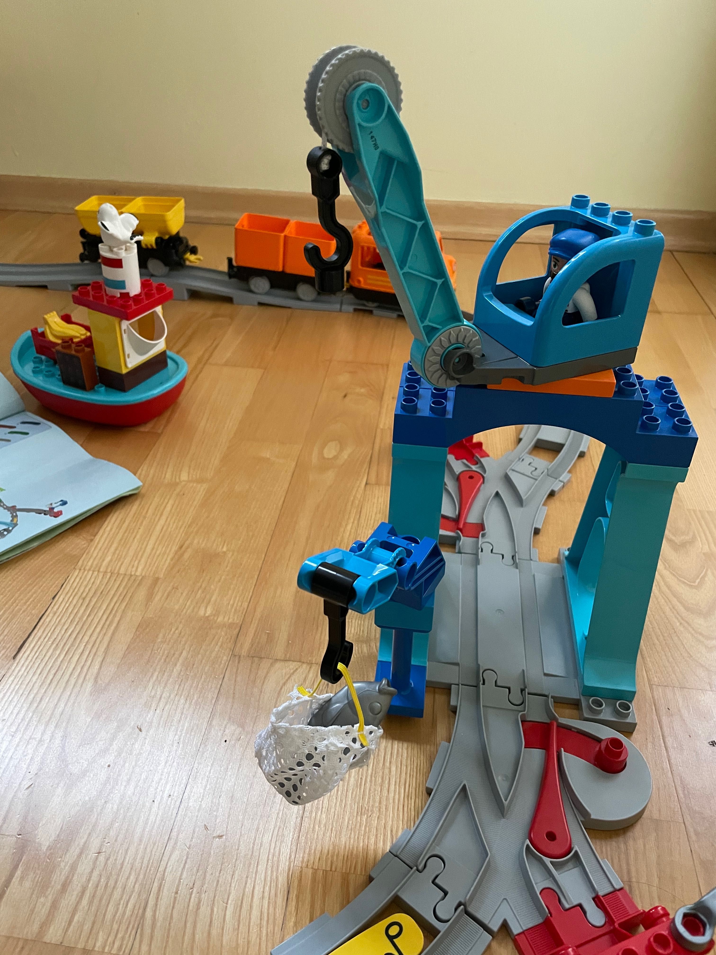 Lego Duplo pociąg towarowy
