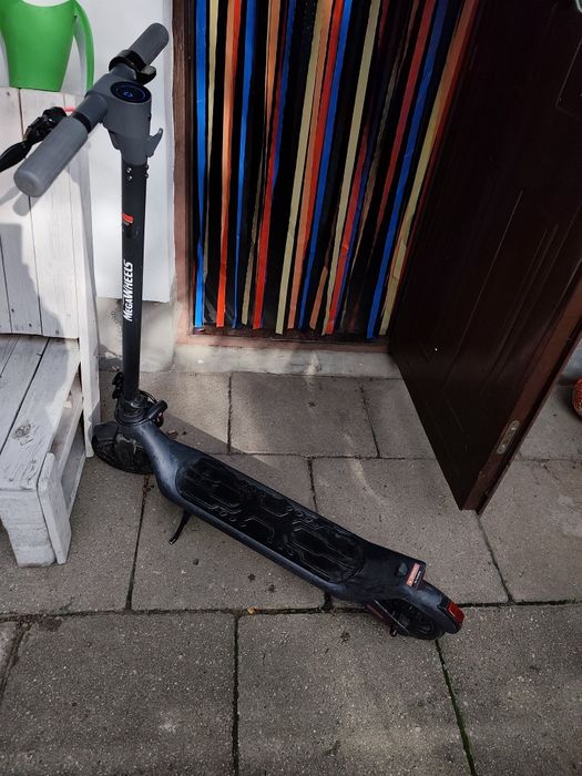 Hulajnoga Elektryczna MEGAWHEELS 350W 9"  120KG 20