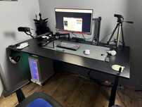 Sprzedam komputer do gier i streamowania.